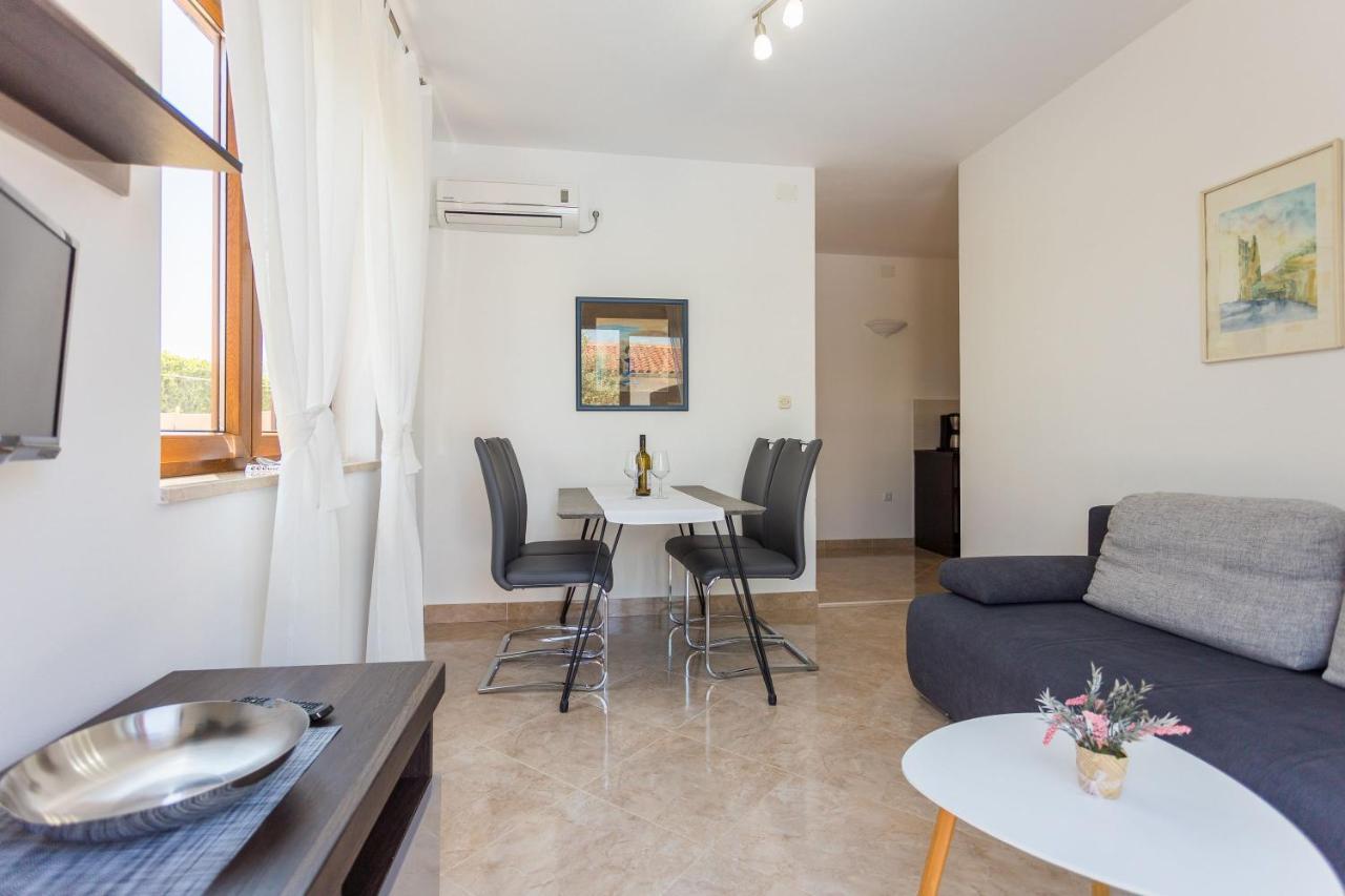 Apartman Mia Фажана Экстерьер фото